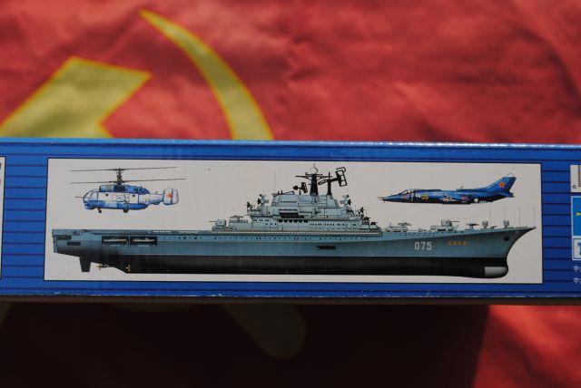 Trumpeter 05704 USSR KIEV Russian Navy Aircraft carrier